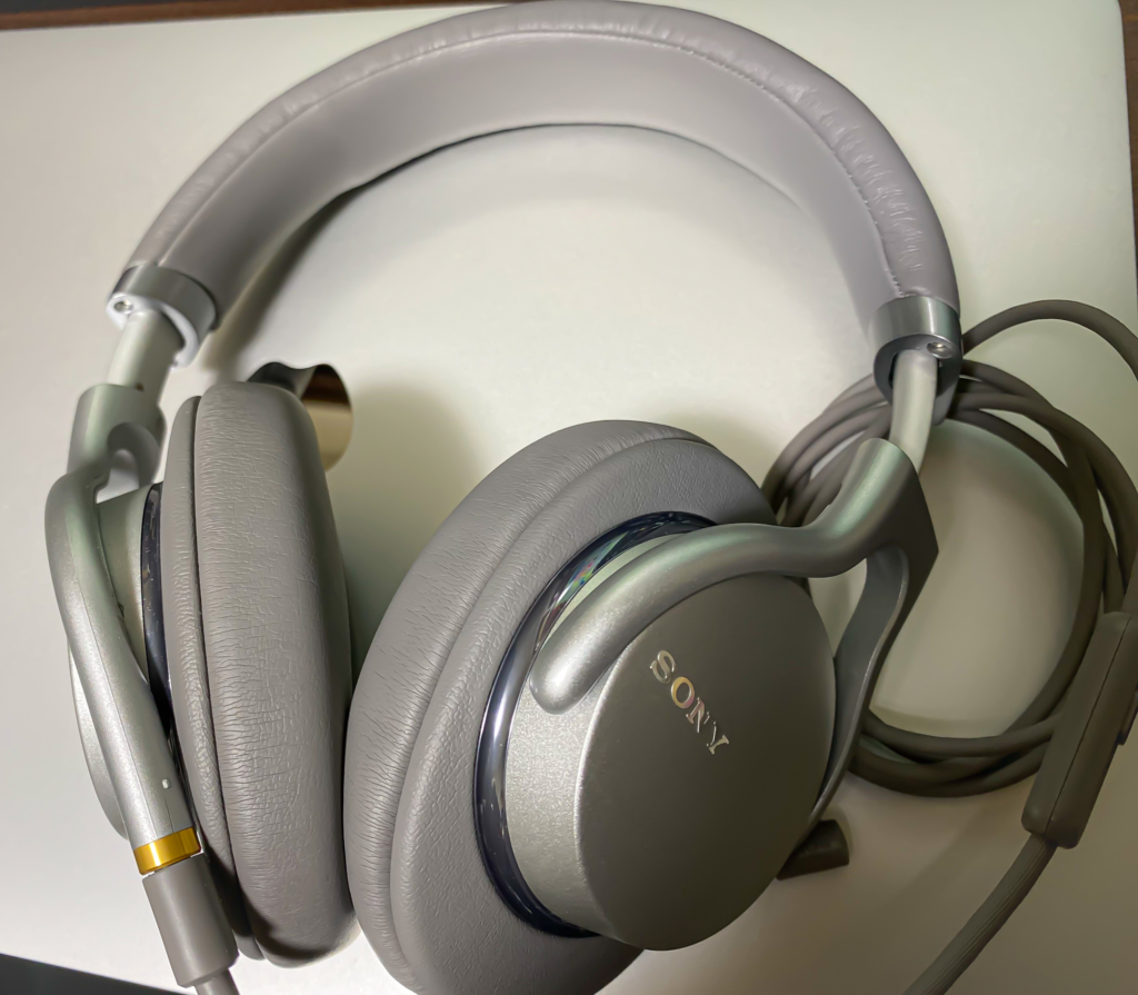 MDR-1AM2