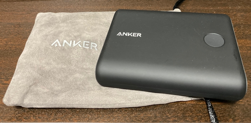 Anker PowerCore 13400(モバイルバッテリー)